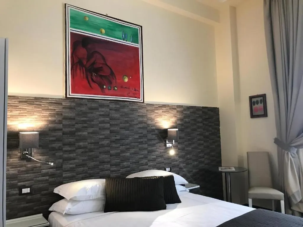 Boutique Hotel Piazza Carita Naples 4*,
