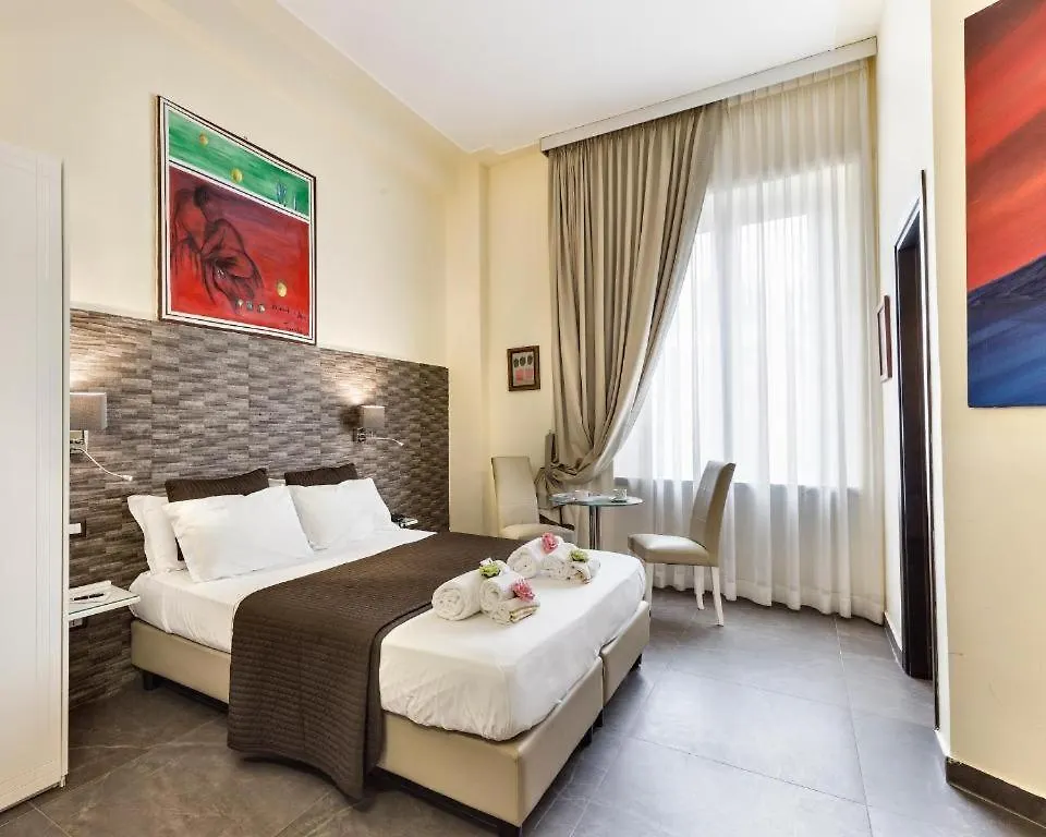 Boutique Hotel Piazza Carita Naples 4*,  Italie