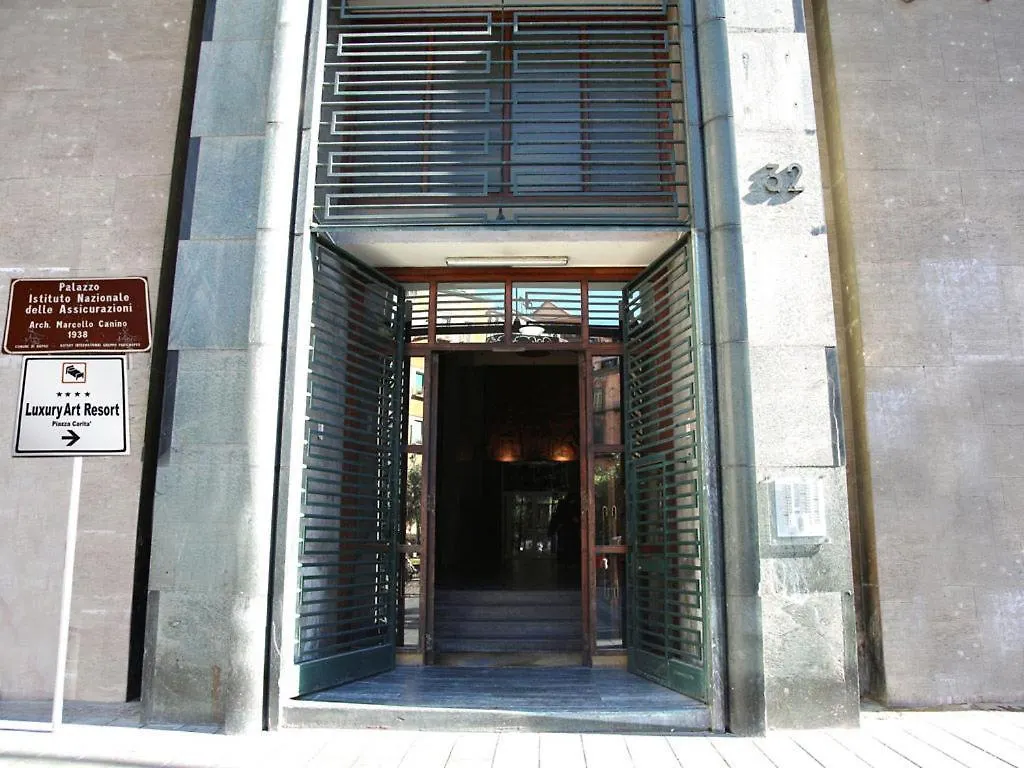 Boutique Hotel Piazza Carita Naples 4*,  Italie